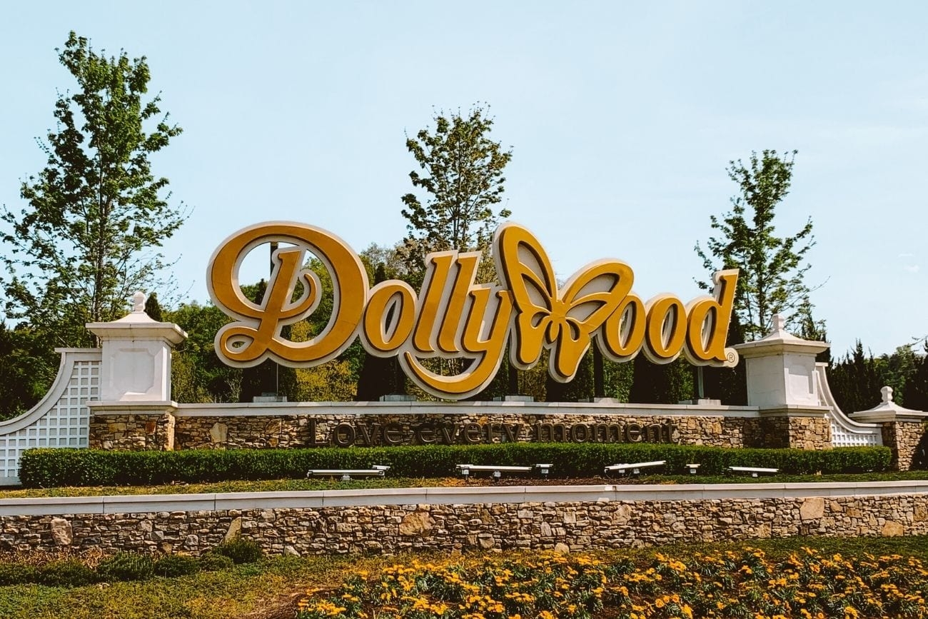 Dollywood Crowd Calendar May 2026